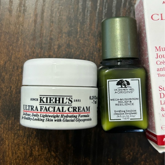 Skincare Bundle - Picture 3 of 7